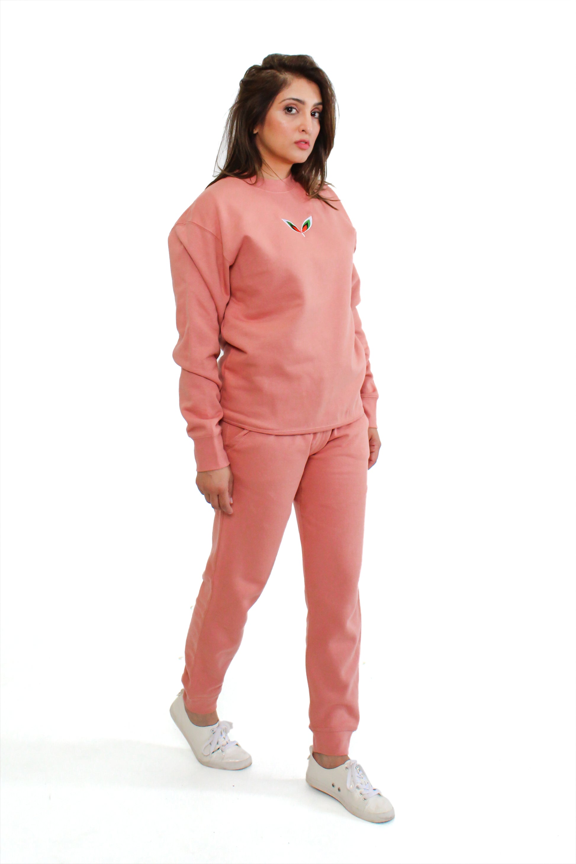 FALASTIN ROSE ORIGINAL SWEATSHIRT MODEL SIDE WOMEN