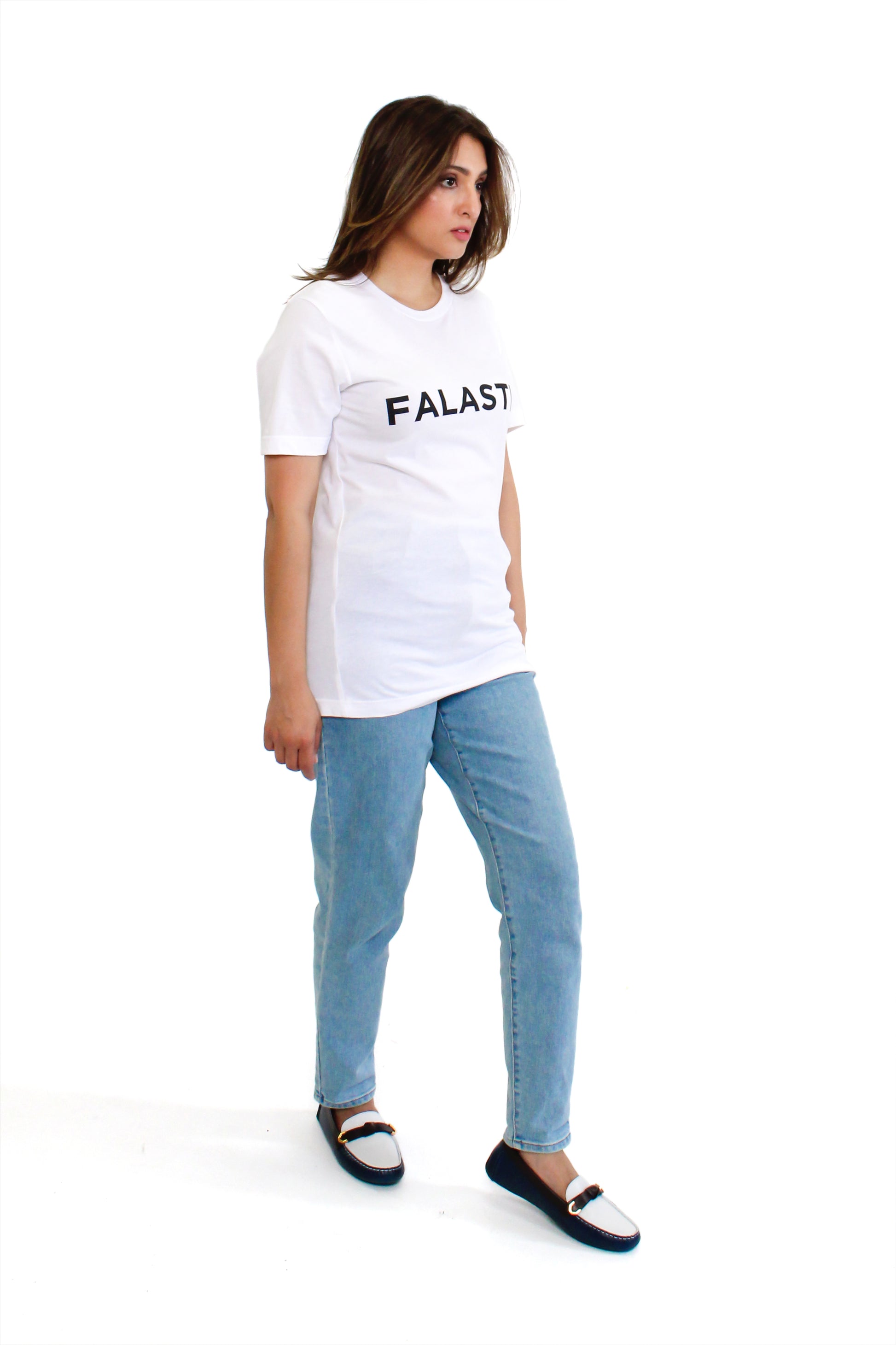 FALASTIN WHITE ORIGINAL TEE MODEL SIDE WOMEN